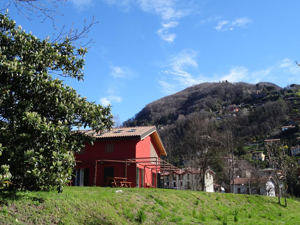 Ostello Casa Rossa Laveno-Mombello Exterior photo